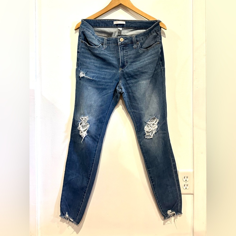 Women's Distressed Blue Jeans